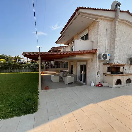 Samaras Villa Flogita